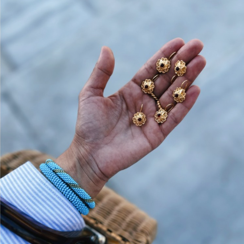 Vintage Gül Küpe – Granat Taşlı