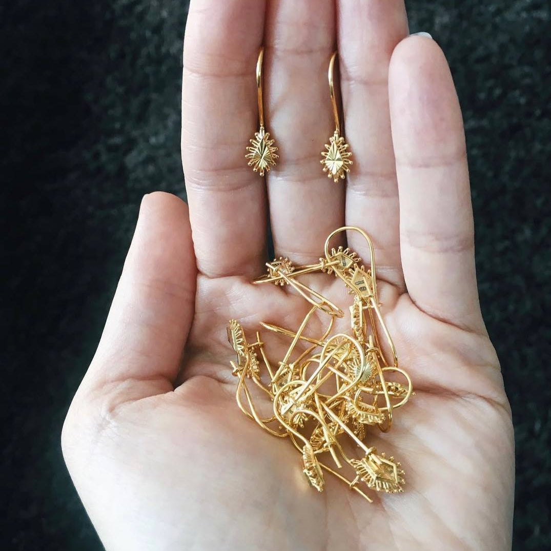 Vintage Kalemli Mekik Küpe - pirinç serisi