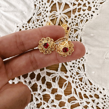 Vintage Gümüş Gül Küpe
